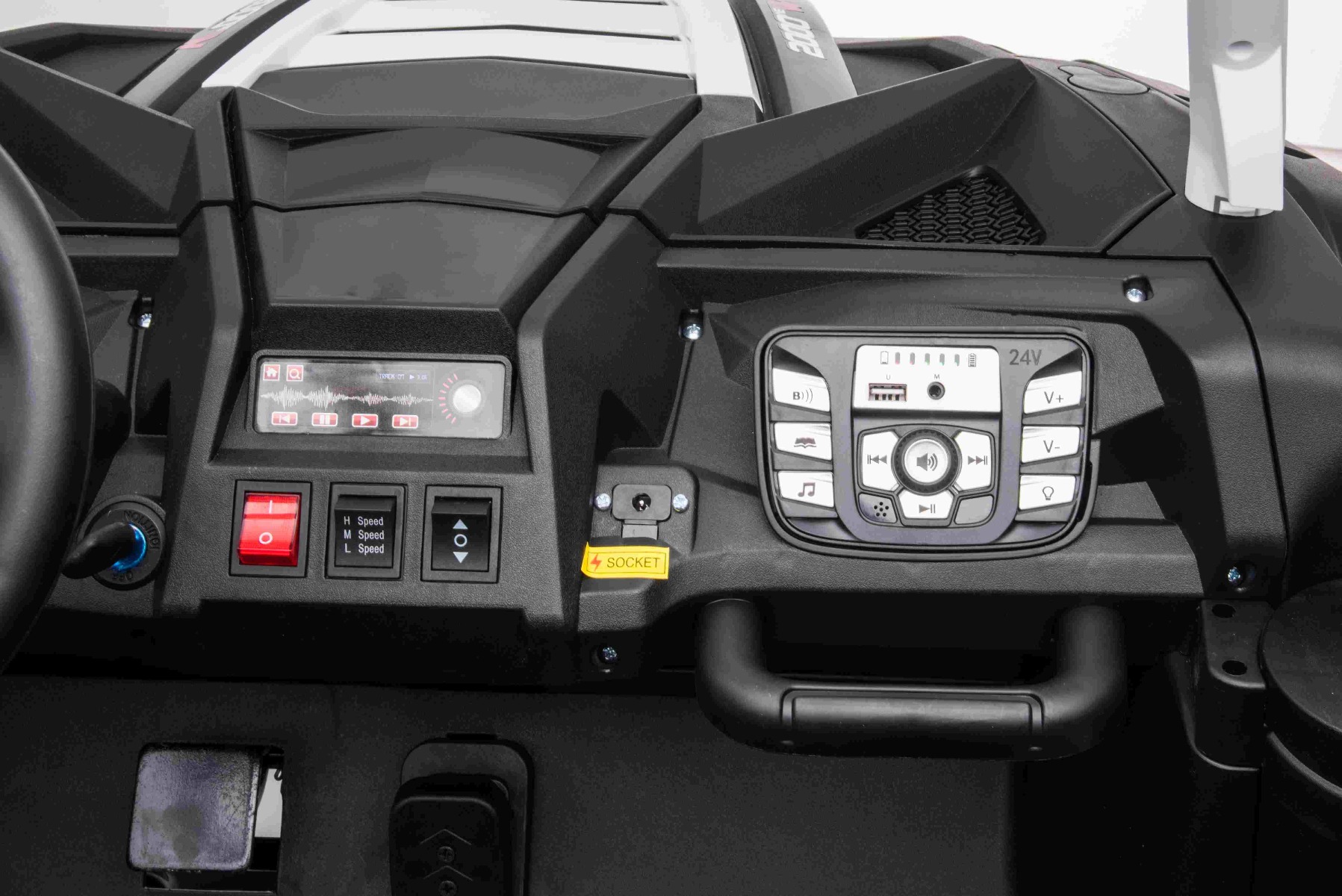 Večnamenska armaturna plošča